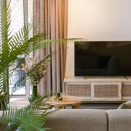Huswell - Beautiful & Warm With Terrace In Apartment Ostend